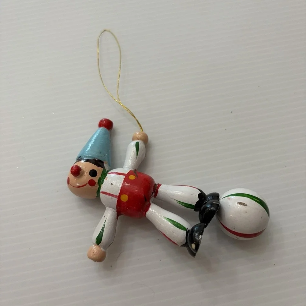 Vintage Wooden Clown Balancing Ball Christmas Ornament Holiday Decor